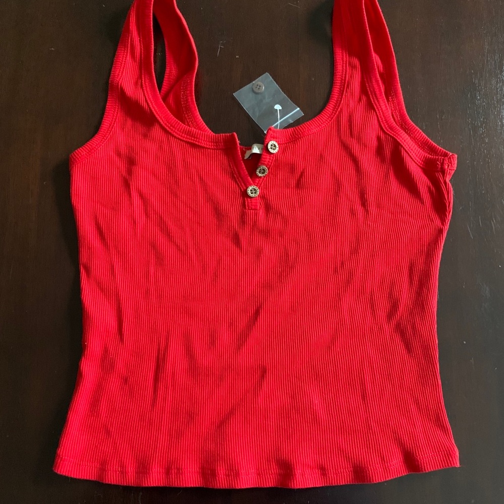 Red crop tank top